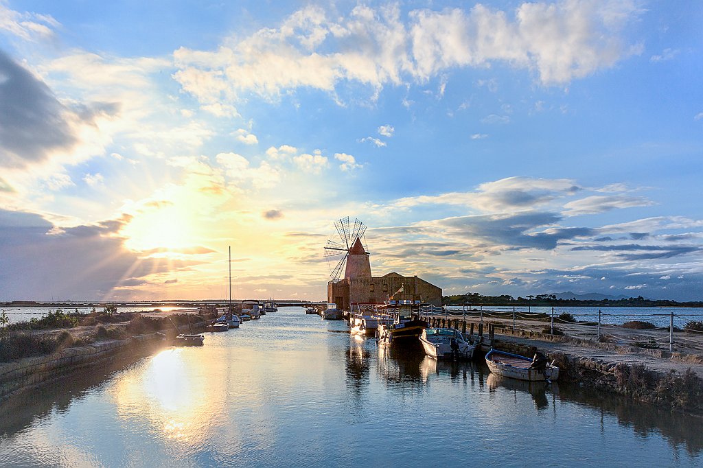 15 - MARSALA -RISERVA DELLO STAGNONE - MULINO CON ATTRACCO.jpg
